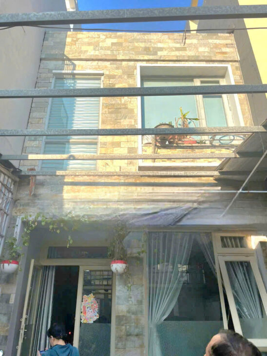 ✅ ✅ Nhà cho thuê gần Trường Cao Đẵng Điện Lực- tx 33 phường Thạnh Xuân quận 12 ???? Đường thông xe