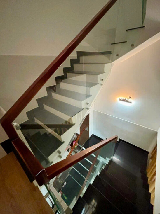 BÁN GẤP NHÀ TRỆT 2 LẦU LINH XUÂN – 90M² – HẺM Ô TÔ.