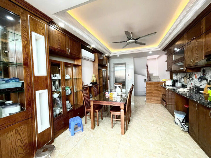CHO THUÊ NHÀ ĐẸP 40m2 TẠI ĐƯỜNG NGUYỄN NGỌC NẠI, KHƯƠNG MAI, THANH XUÂN, HÀ NỘI