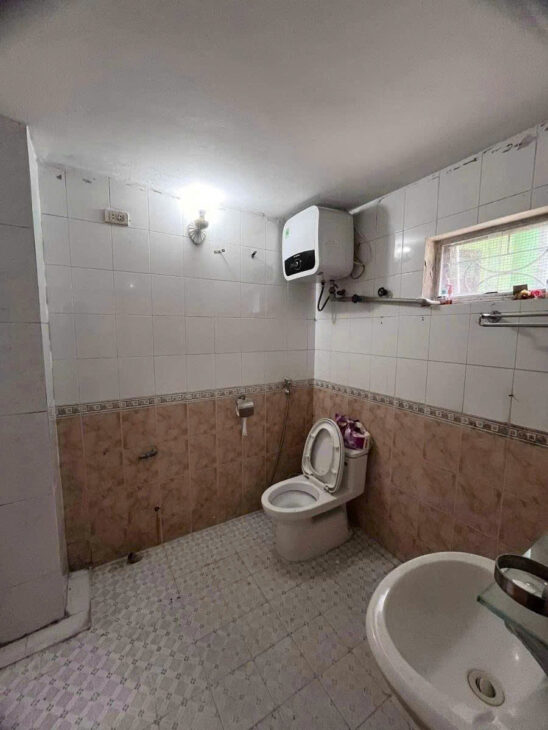 BÁN GẤP NHÀ KHƯƠNG TRUNG 40m2 x4 TẦNG – NGÕ Ô TÔ – GIÁ HƠN 7 TỶ