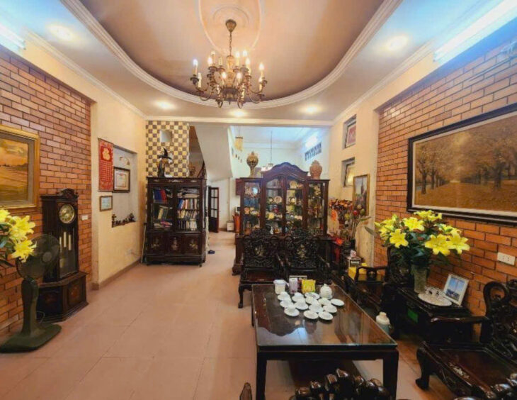 Bán nhà phố Chùa Láng – Phân lô kinh doanh – 2 thoáng trước sau – Gara ô tô