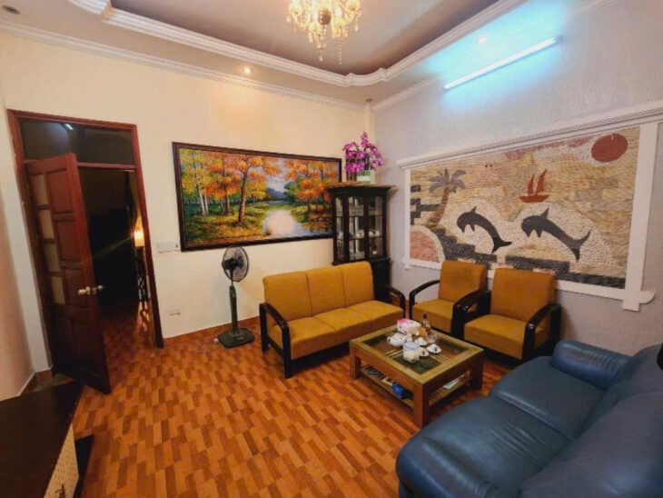 Bán nhà phố Chùa Láng – Phân lô kinh doanh – 2 thoáng trước sau – Gara ô tô