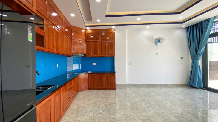 Cần bán nhà mới xây 3 tầng đường Mai An Tiêm 5ty950 p. Vĩnh Phước, cách bãi tắm Hòn Chồng 1km.