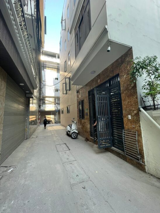 NHÀ ĐẸP HOÀNG ĐẠO THÀNH – ÔTÔ ĐỖ CỬA – 6 TẦNG THANG MÁY – GIÁ 10 TỶ