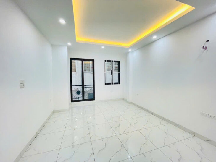 CHÍNH CHỦ EM BÁN NHÀ 5 TẦNG TẠI VĂN QUÁN, ĐẦY ĐỦ CÔNG NĂNG, TIỆN ÍCH, NGÕ ÔTÔ THÔNG, NHỈNH 7 TỶ