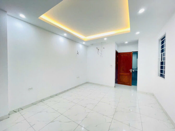 CHÍNH CHỦ EM BÁN NHÀ 5 TẦNG TẠI VĂN QUÁN, ĐẦY ĐỦ CÔNG NĂNG, TIỆN ÍCH, NGÕ ÔTÔ THÔNG, NHỈNH 7 TỶ