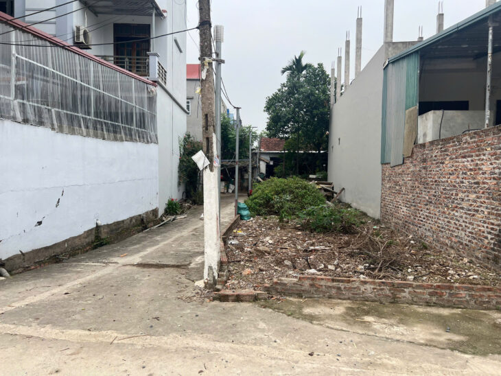 Chủ cần tiền bán lô đất 90m full thổ cư , lô góc Tại : phú nghĩa , chương mỹ , hà nội Tiện ích :