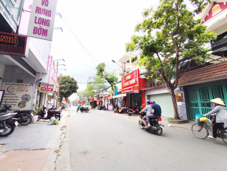 Bán đất mặt đường Thiên Lôi, 100m, vị trí cực đẹp, Giá 10 tỉ, gần AEON