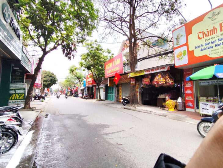 Bán đất mặt đường Thiên Lôi, 100m, vị trí cực đẹp, Giá 10 tỉ, gần AEON