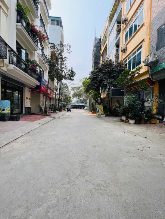 ???? NHÀ PHÂN LÔ – VỈA HÈ – Ô TÔ TRÁNH – KINH DOANH ĐỈNH- VĂN PHÚ – HÀ ĐÔNG