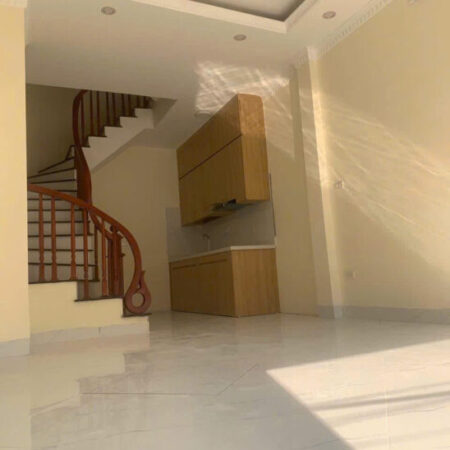 BÁN NHÀ CỔ LINH, ĐÀM QUANG TRUNG, GẦN TTTM AEON, NGÕ THÔNG, Ô TÔ ĐỖ CỬA, 5 TẦNG, XÂY MỚI.