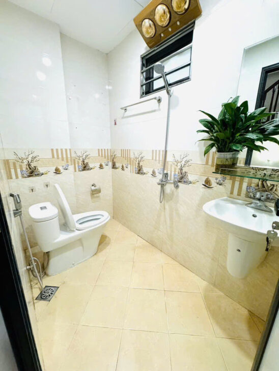 NHÀ MỚI – LÔ GÓC – NGÕ RỘNG BA GÁC ĐUA – 2 MẶT NGÕ – TẶNG FULL NỘI THẤT – VÀO Ở NGAY