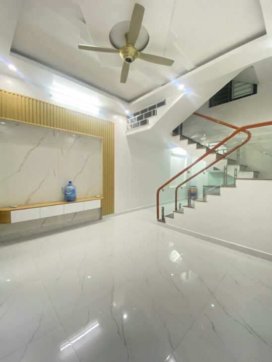 Bán nhà 3 tầng phố Vĩnh Cát – Thiên Lôi, 40m, Giá 2.7 tỉ