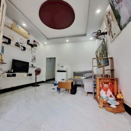 NHÀ ĐẸP GIÁ RẺ ĐÔNG HÒA – HẺM Ô TÔ – GẦN SIÊU THỊ GO DĨ AN – GIÁP THỦ ĐỨC – GẦN LÀNG ĐẠI HỌC