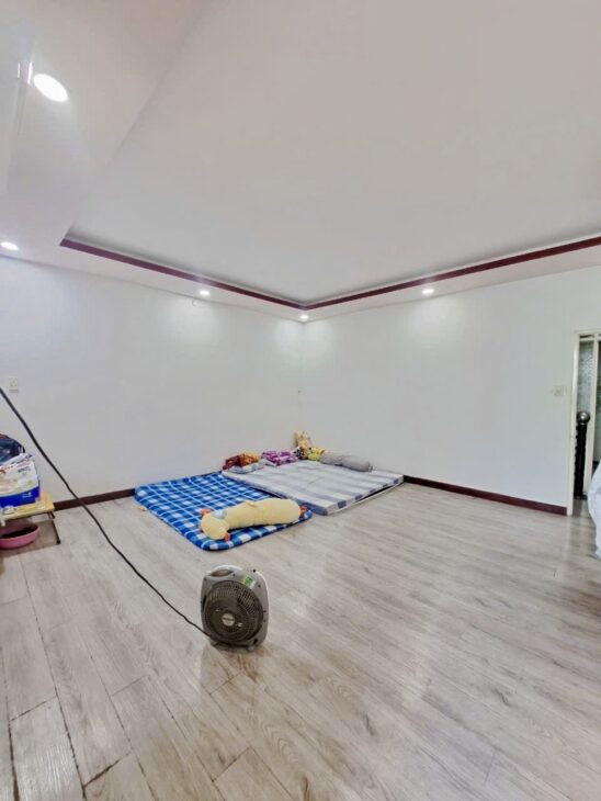 NHÀ ĐẸP GIÁ RẺ ĐÔNG HÒA – HẺM Ô TÔ – GẦN SIÊU THỊ GO DĨ AN – GIÁP THỦ ĐỨC – GẦN LÀNG ĐẠI HỌC