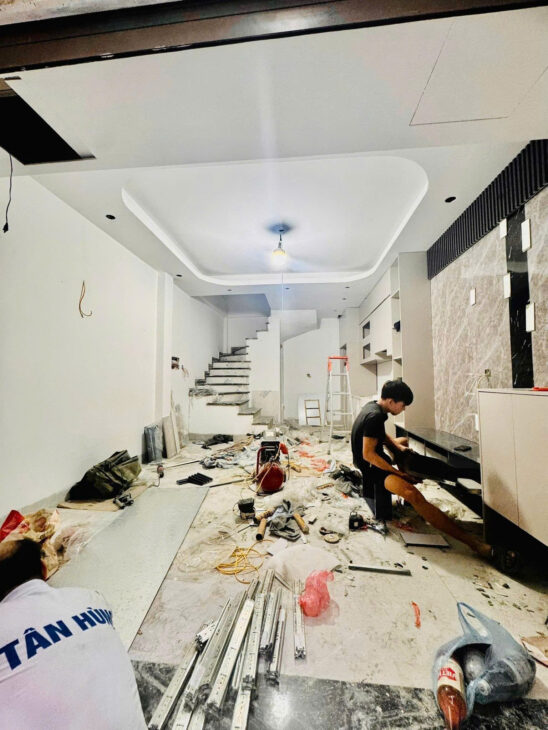 NHÀ ĐẸP TRẦN DUY HƯNG – NGÕ RỘNG DT 30m2 5 tầng mặt tiền 5.7m Giá 8.6 tỷ