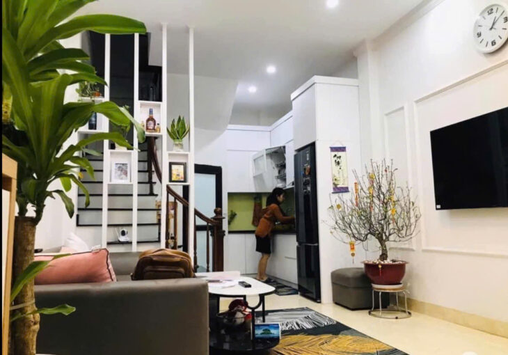 Nhà HOÀNG VĂN THÁI – sống Thoải mái – chỉ 8,8 tỷ – ô tô chạy vòng quanh