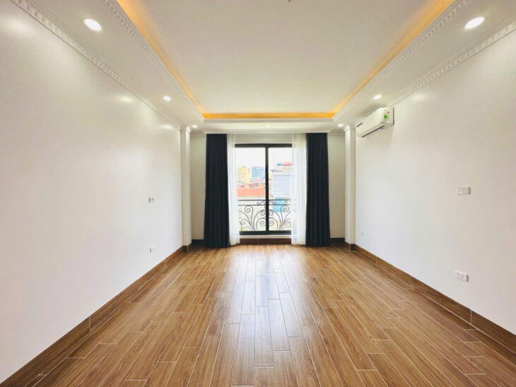 NGÕ 68 CẦU GIẤY , THANG MÁY DT 38m2 6 tầng mặt tiền 4m Giá 12.2 tỷ