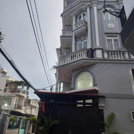 KẾ BÊN PHÚ MỸ HƯNG- P. TÂN PHONG, QUẬN 7 – CHỈ NHỈN HƠN 13 TỎI LH TÂM NHÀ ĐẸP 0849.131.413