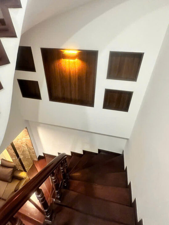 PHÂN LÔ CÁN BỘ – Ô TÔ-NỘI THẤT SỊN SÒ TẠI VĂN QUÁN -HÀ ĐÔNG 12 TỶ