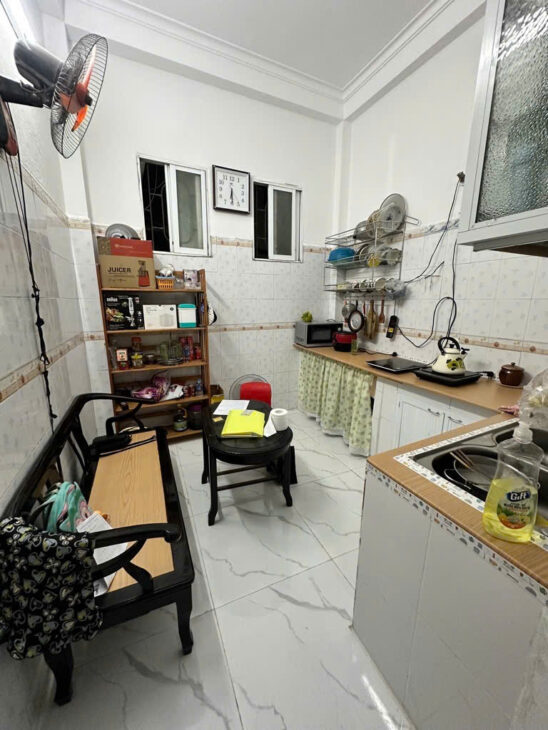 ???? CHỦ NGỘP BANK CẦN BÁN NHÀ 4 TẦNG GẦN NGÃ TƯ TRÔI – 20M ÔTÔ – DÂN TRÍ CAO – GIÁ SHOCK 3.2 TỶ!