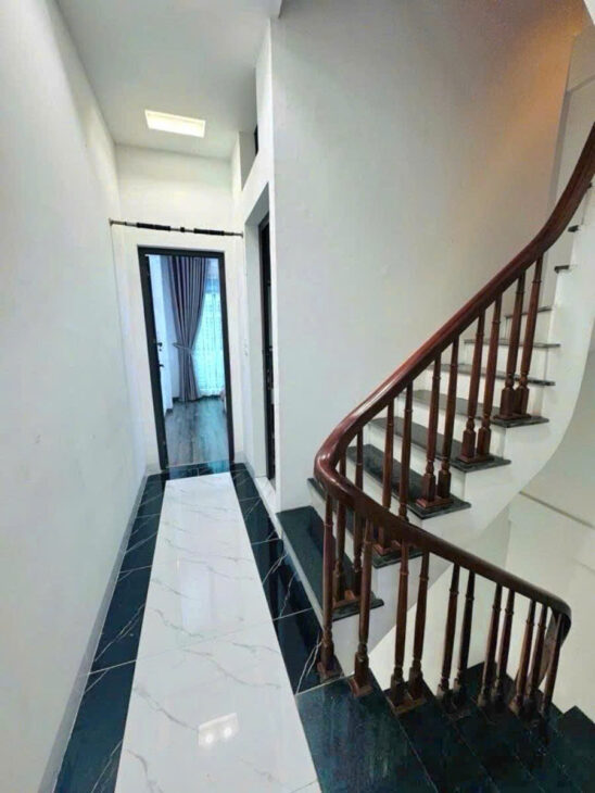 NHÀ KHƯƠNG ĐÌNH – Ô TÔ – KINH DOANH DT 41m2 5 tầng mặt tiền 3.6 tỷ giá 11.5 tỷ.