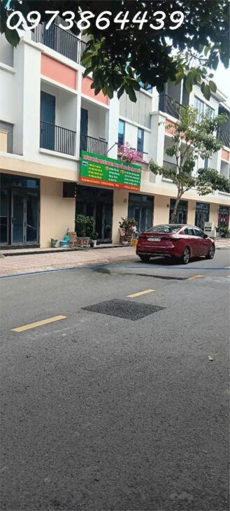 NHÀ PHỐ LIỀN KỀ 3 TẦNG – DĨ AN – BÌNH DƯƠNG – 5X12 – GIÁ 2,9 TỶ ~ 3,2 TỶ