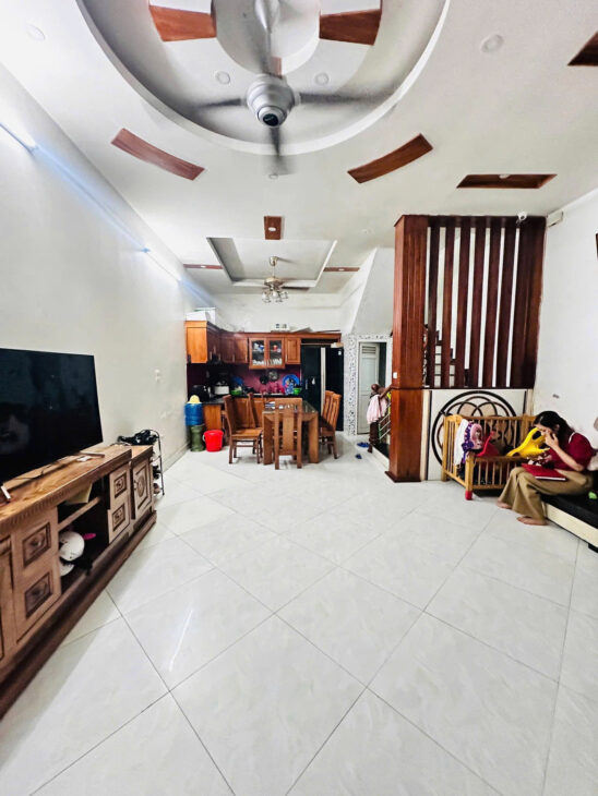 BÁN NHÀ CẦU GIẤY – 46m² – 4 TẦNG – MT 5.2m – NGÕ 3 GÁC – 11.6 TỶ