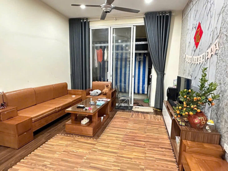 BÁN NHÀ XA LA HÀ ĐÔNG- Ô TÔ DỪNG ĐỖ NGÀY ĐÊM – CHỦ ĐỂ LẠI TOÀN BỘ NỘI THẤT, NHỈNH 4 TỶ