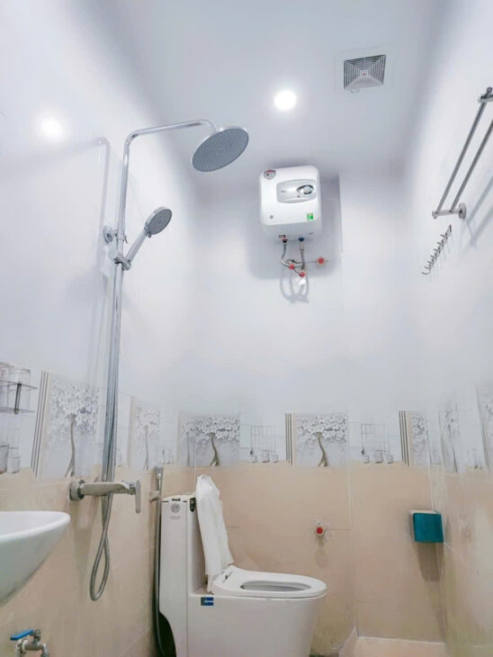 NHÀ 5 TẦNG XÂY MỚI XA LA , GẦN NGAY VIỆN 103, VIỆN BỎNG QUÓC GIA ,K, HƯỞNG TRỌN TIỆN ÍCH CỦA KĐT,