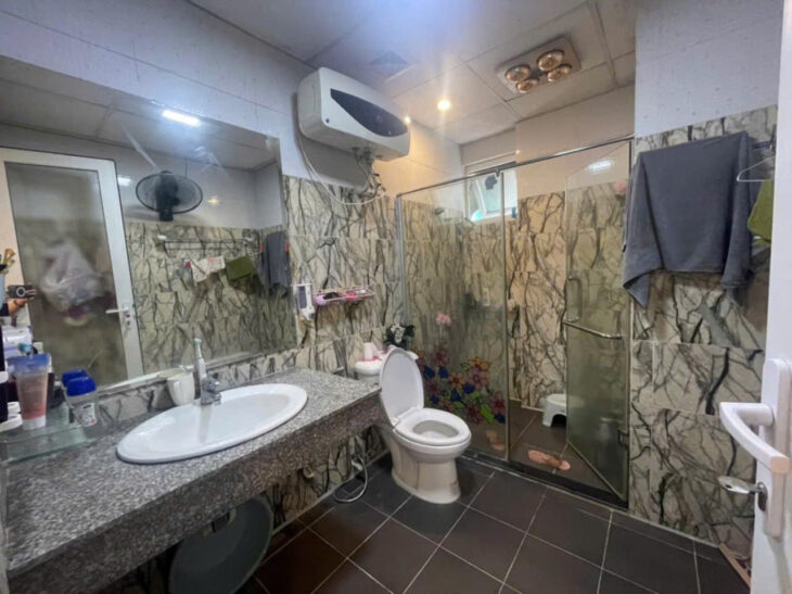 BÁN NHÀ TÔ HIỆU, HÀ ĐÔNG, HAI THOÁNG, Ô TÔ ĐỖ CỬA, SỔ HOA HẬU CHỈ NHỈNH 7 TỶ