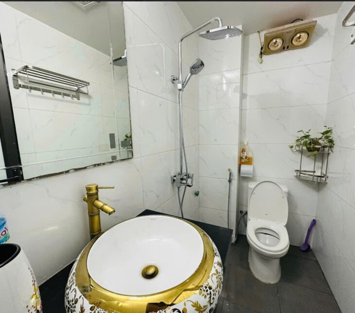 Hàng Kịch độc phố HOÀNG VĂN THÁI – 45m2- 5 tầng – THANG MÁY -chỉ 8,5 tỷ