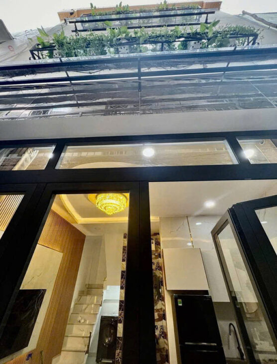 BÁN NHÀ 3 TẦNG MỚI ĐẸP – FULL NỘI THẤT NGANG 4,5M – GIÁ 4,5TY NGAY TRUNG TÂM QUẬN 3 . P.12, Lê Văn