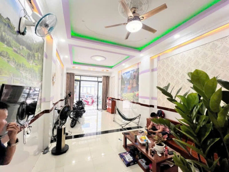 BÁN NHÀ 3 TẦNG TÂN ĐÔNG HIỆP DĨ AN BÌNH DƯƠNG ( 70M2 ( 4M x 17.5M )