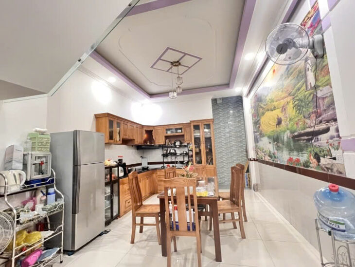 BÁN NHÀ 3 TẦNG TÂN ĐÔNG HIỆP DĨ AN BÌNH DƯƠNG ( 70M2 ( 4M x 17.5M )