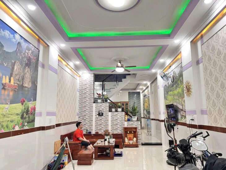 BÁN NHÀ 3 TẦNG TÂN ĐÔNG HIỆP DĨ AN BÌNH DƯƠNG ( 70M2 ( 4M x 17.5M )