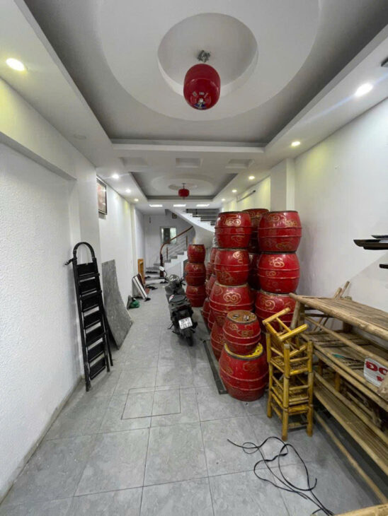 VỊ TRÍ ĐẸP. NHÀ TÂY SƠN VIEW HỒ DT 38m2 6 tầng mặt tiền 3.5m Giá 11 tỷ