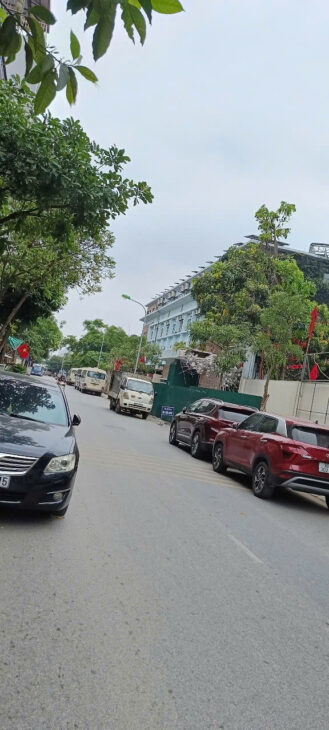 BÁN CĂN LÔ GÓC VĂN QUÁN, 2 MẶT ĐƯỜNG VỈA HÈ , KINH DOANH VĂN PHÒNG CỰC ĐỈNH 14 TỶ