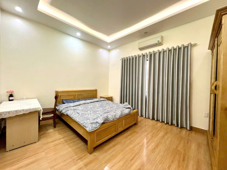 Nhà Văn Cao vị trí cực nông, 55m 4 tầng, full đồ, đường 6m, Giá 5.7 tỉ