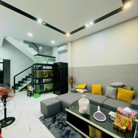 Bán nhà hẻm thông trung tâm Phú Nhuận, DT 55m2, 2 tầng, 3 PN, giá 7.3 tỷ có thương lượng