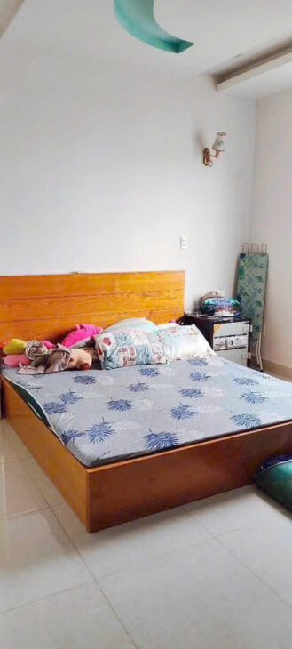 ????NHÀ ĐẸP KDC VÍP – NGUYỄN VĂN QUÁ – ĐÔNG HƯNG THUẬN, Q12 – 56M2, 4 TẦNG, 4PN, 4WC, GIÁ NHỈNH