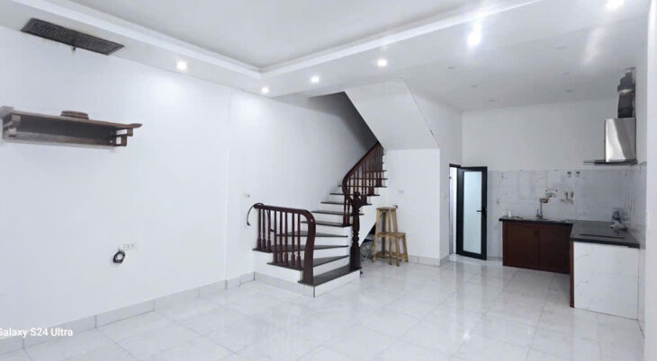 Cần Bán Nhà Tam Trinh Xây Mới 2 Tầng 2 Phòng Ngủ Giá 2.68 Tỷ Nhà Chưa Sổ