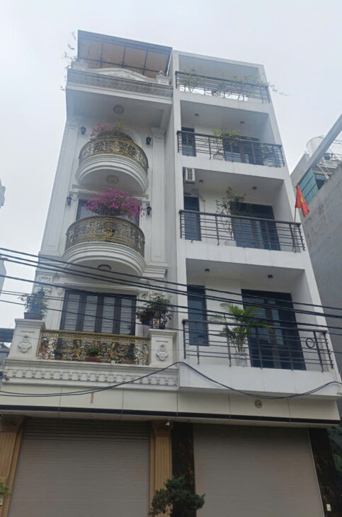 Hiếm, Xuân Phương 50.2m2-5 ngủ, Lô góc, NT đẹp, sát phố, giá 6.95 tỷ