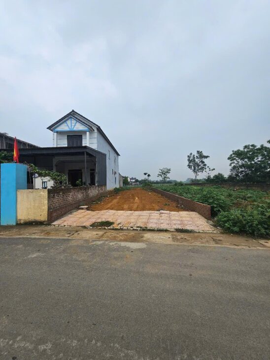 Bán đất mặt phố Đồng Âm đường thông rộng xe ben tránh 186m² nhỉnh 17tr giá tốt đầu tư