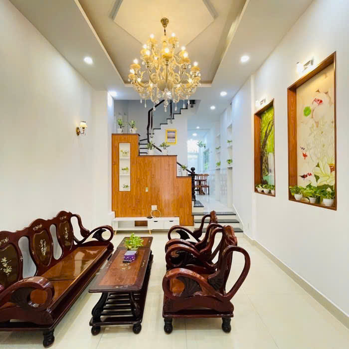 Chỉ 6.x tỷ 3 TẦNG 65m2 4X16m Xe hơi ngủ nhà gần chợ Hạnh thông tây khu cao cấp