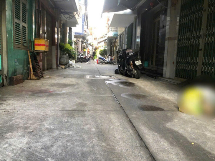 Bán nhà đang cho thuê 10tr có thể 30tr, p1Quận 10 gần chợ Hồ Thị Kỷ 60M2m,3T 5PN ,Khu KD– Phù hợp