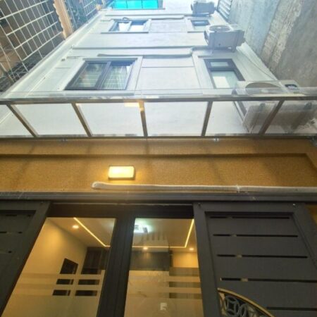 BÁN NHÀ PHỐ TÂY SƠN -LÔ GÓC-FULL NỘI THẤT-DT 20M-4T-MT4.5 M:GIÁ CHỈ 5.6TỶ