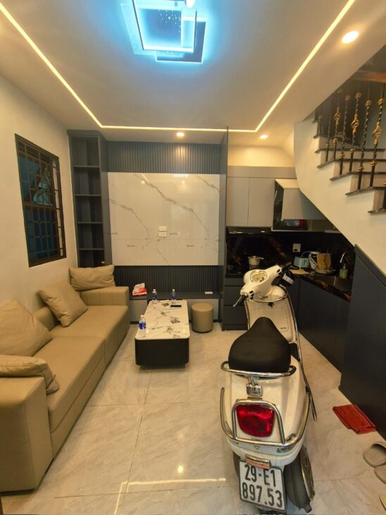 BÁN NHÀ PHỐ TÂY SƠN -LÔ GÓC-FULL NỘI THẤT-DT 20M-4T-MT4.5 M:GIÁ CHỈ 5.6TỶ