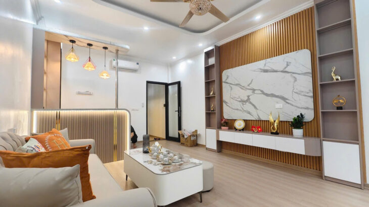 PHỐ VIP THÁI HÀ -THANG MÁY – GARA Ô TÔ DT 40m2 5 tầng MT 4m Giá 16.968 tỷ