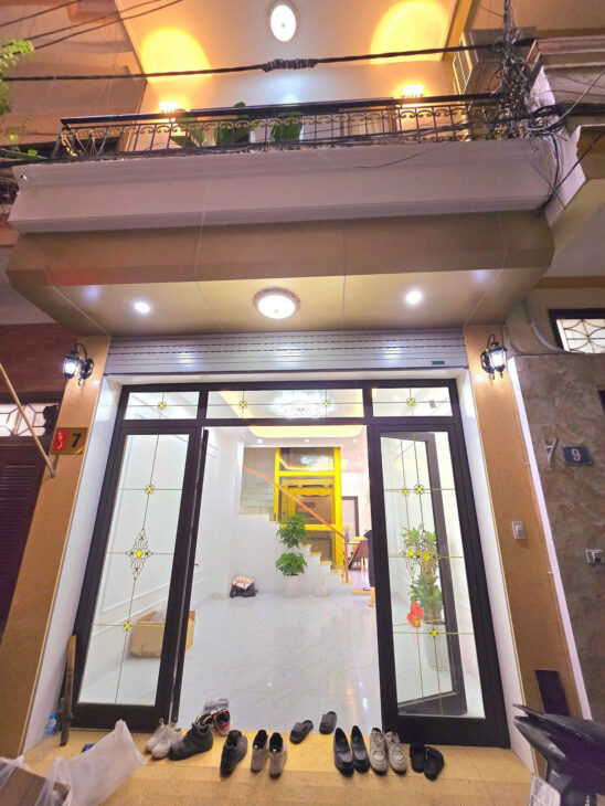 PHỐ VIP THÁI HÀ -THANG MÁY – GARA Ô TÔ DT 40m2 5 tầng MT 4m Giá 16.968 tỷ